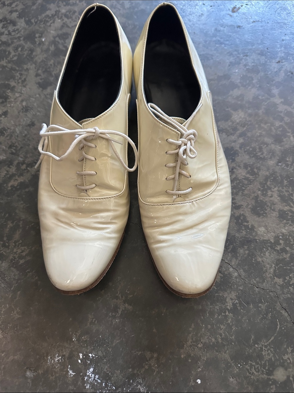 Yves Saint Laurent Cream Patent Leather Lace-Up Flats